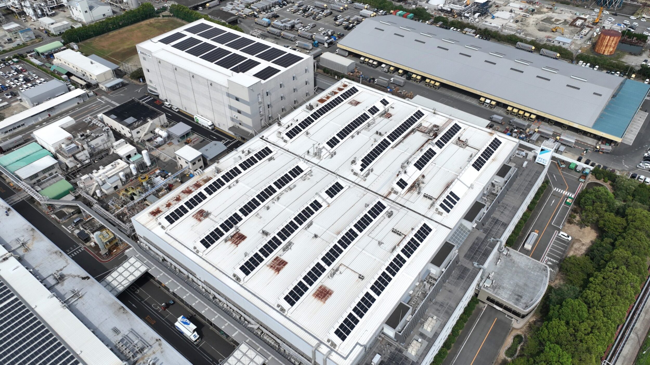 ダイキン工業株式会社様 製造工場（653kW）